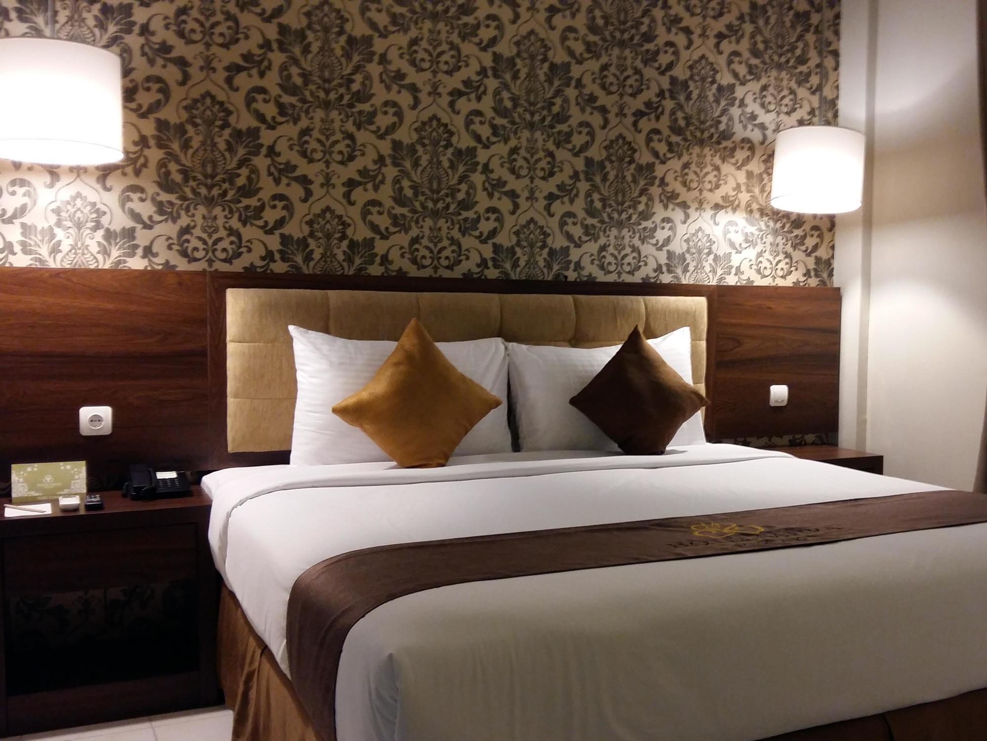 Hotel Safira Magelang Zewnętrze zdjęcie