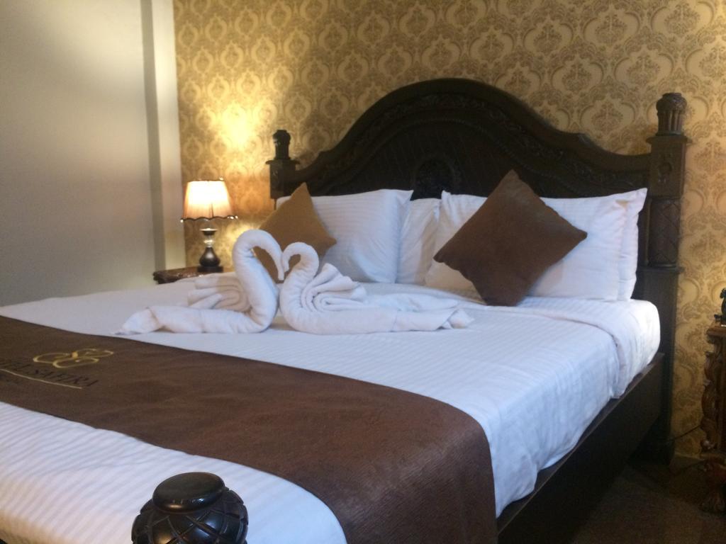 Hotel Safira Magelang Zewnętrze zdjęcie
