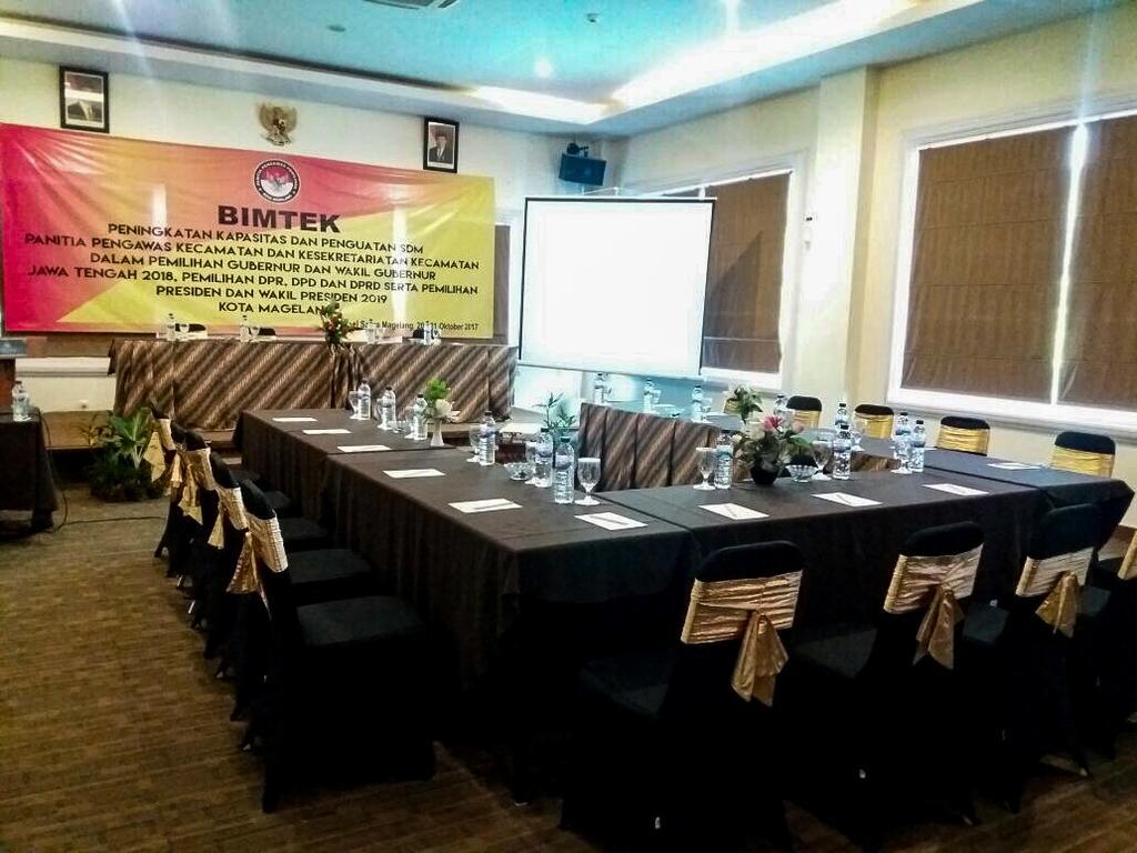 Hotel Safira Magelang Zewnętrze zdjęcie