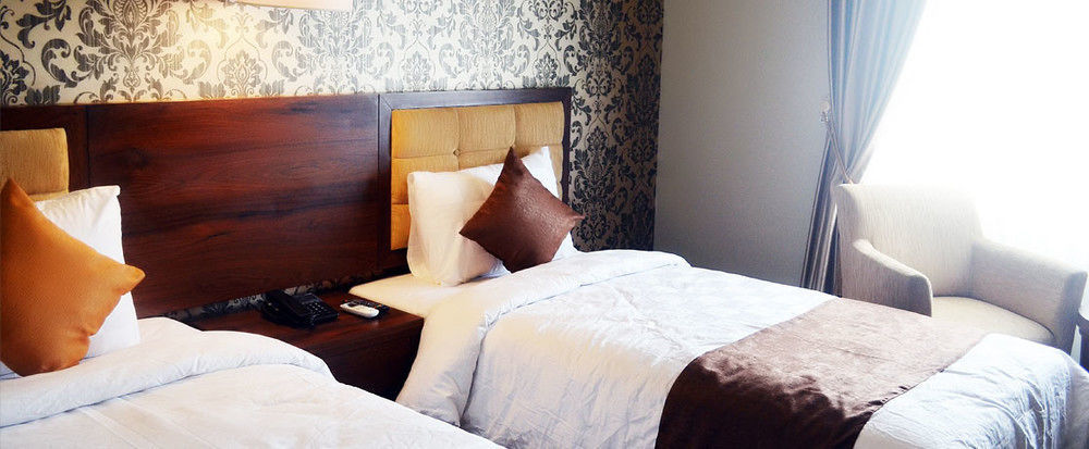 Hotel Safira Magelang Zewnętrze zdjęcie