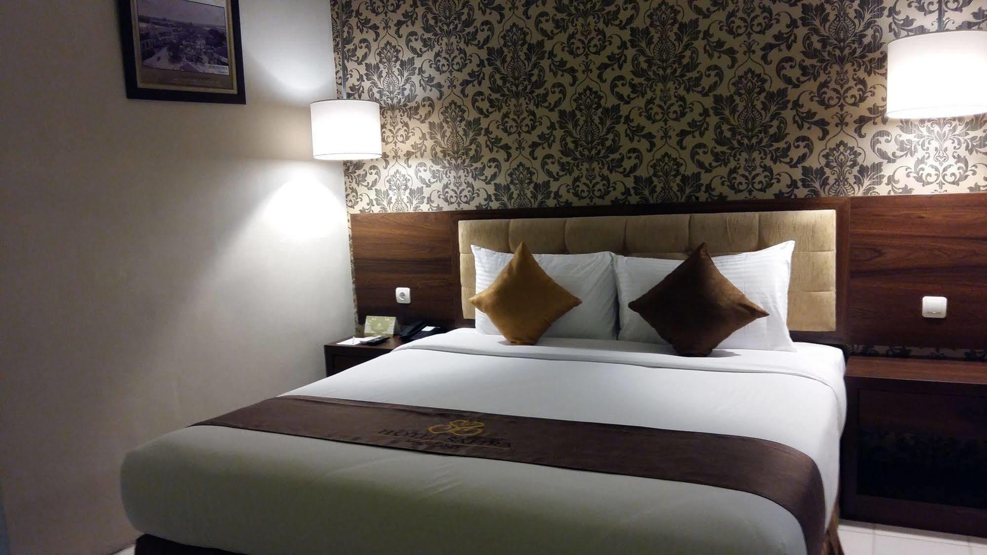 Hotel Safira Magelang Zewnętrze zdjęcie